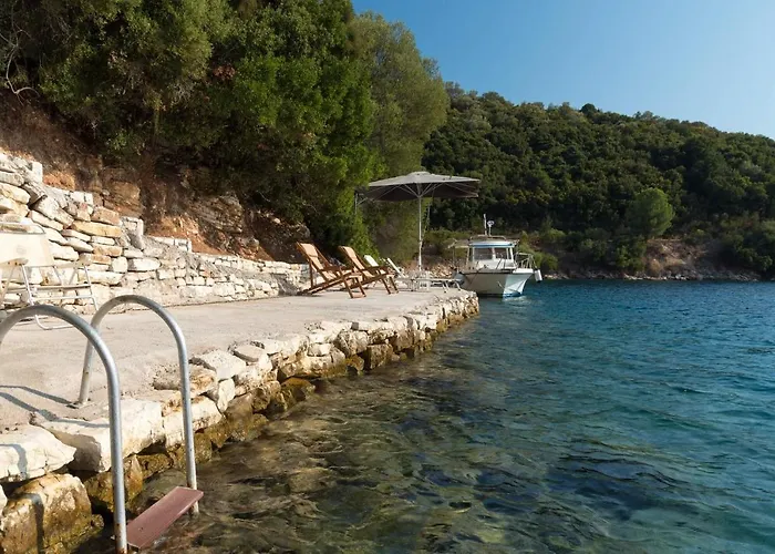 Дом отдыха Meganisi Blue *