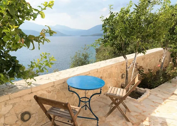 Дом отдыха Meganisi Blue Spartokhorion