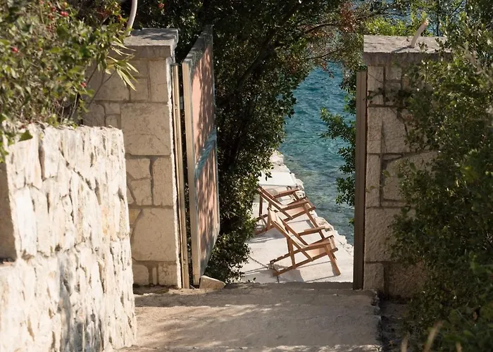 Дом отдыха Meganisi Blue Spartokhorion