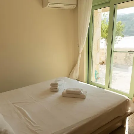 Meganisi Blue * Spartokhorion